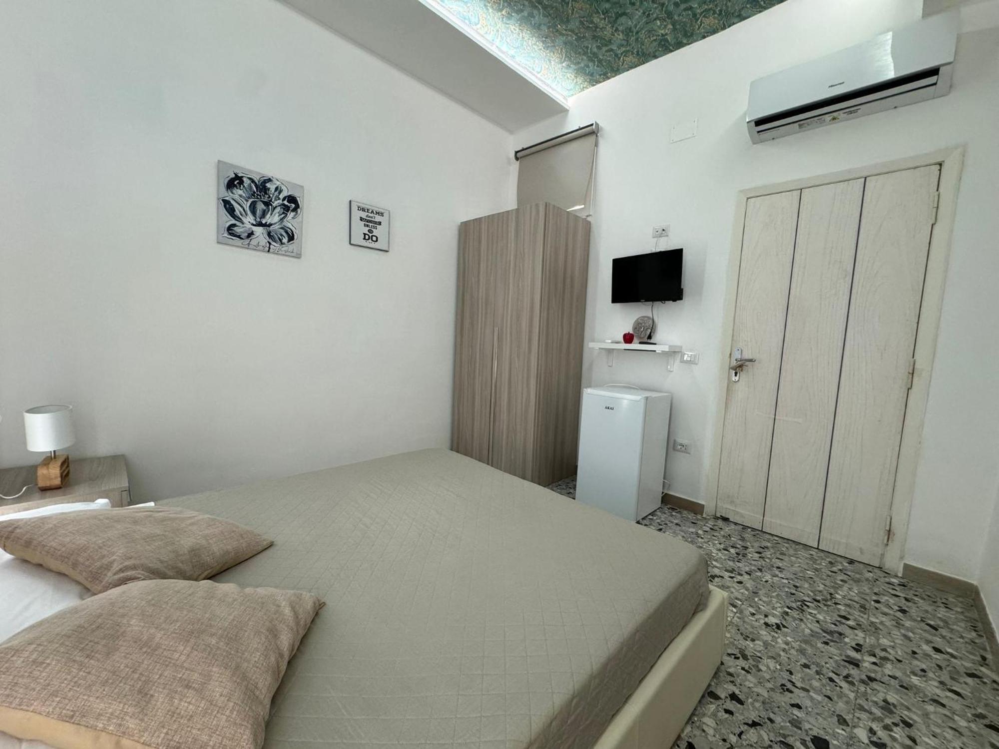 Dream'S Wings Hotel Помпей Екстериор снимка